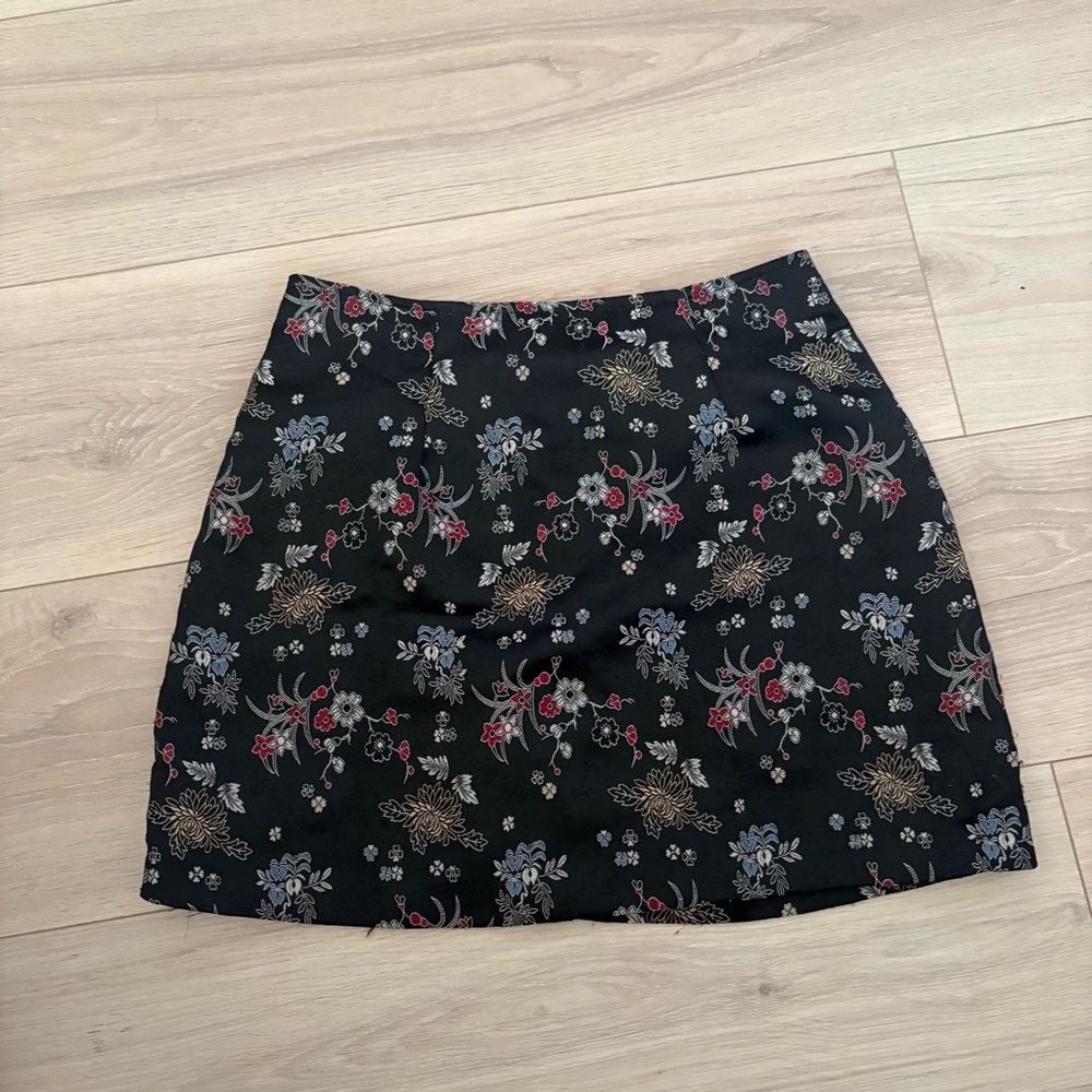 Accomplice Black Floral satin mini Skirt - 90s